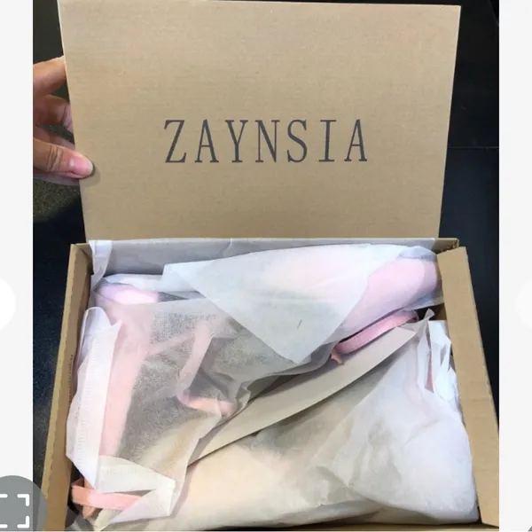 Zaynsia Women’s Chunky Heels Closed Pointed Toe Ankle Strap Shoes 11 Pink/Suede‎ - Image 2