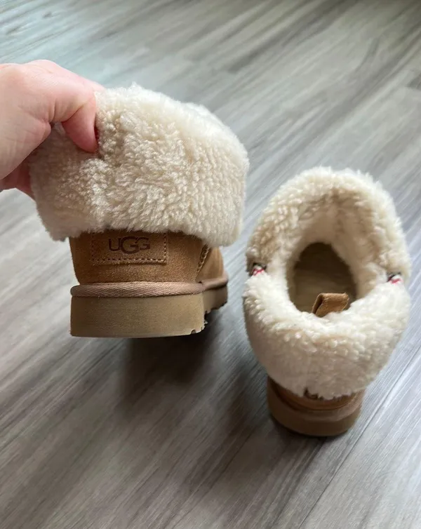 UGG Boots Women’s - Image 2