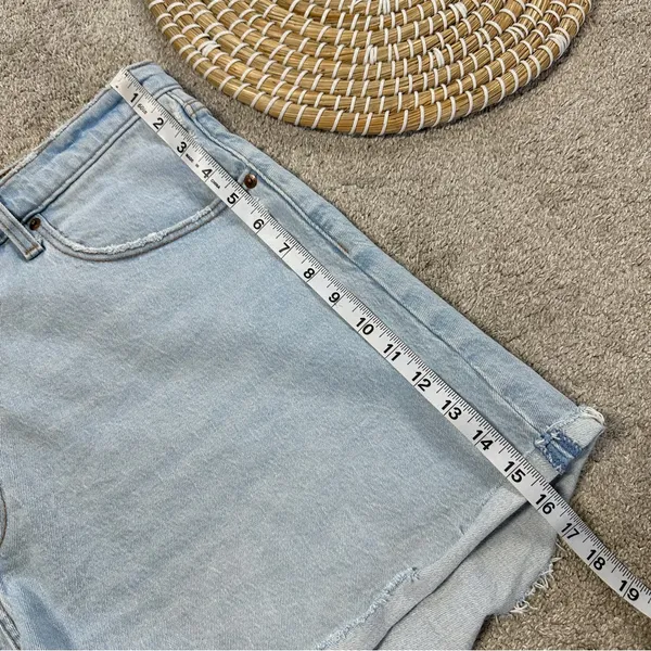 Abercrombie & Fitch Curve Love The Dad Short High Rise Cuff Hem Light Wash 34/18 - Image 12