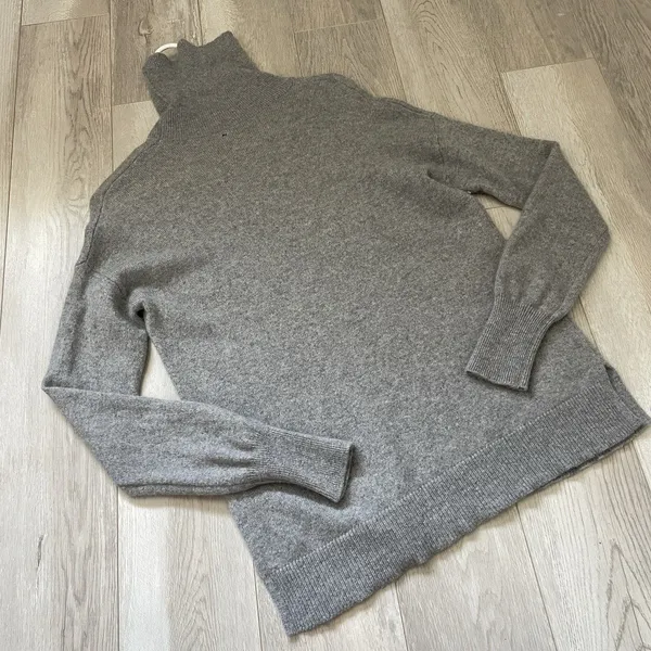Nordstrom Cashmere Sweater turtleneck long sleeve womens Gray (small) classic - Image 4