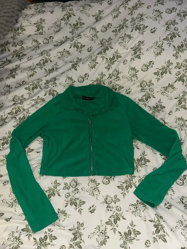 Pretty Little Thing green crop jacket  - Image 2