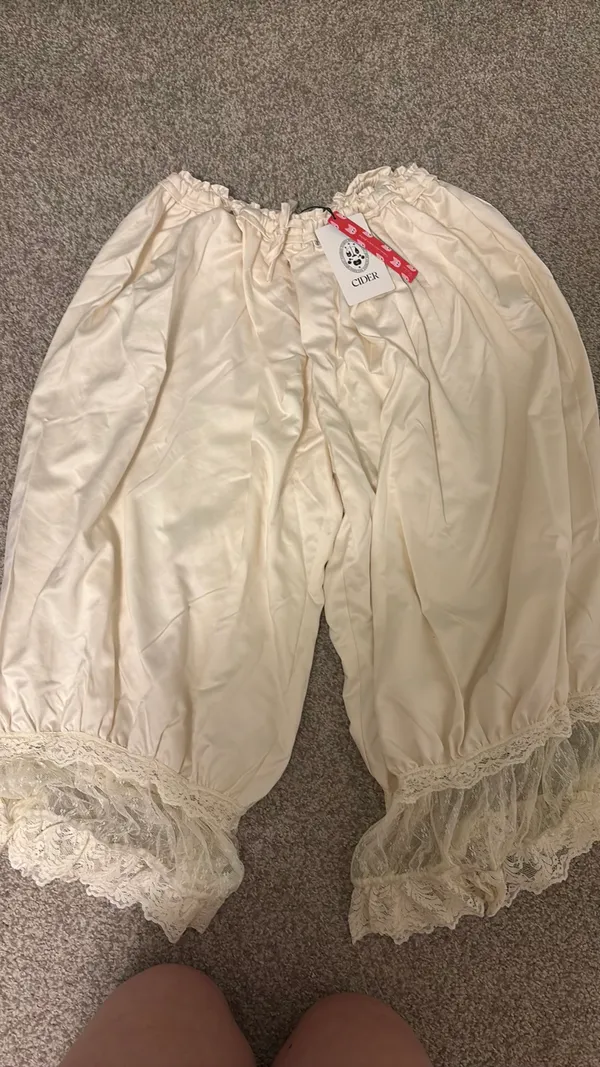 Cider Cropped Bloomer Pants - Image 12