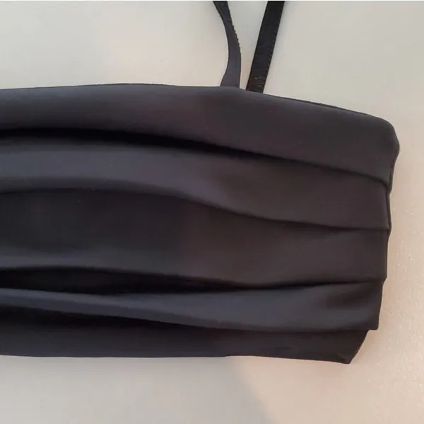 NWOT! Zara Black Pleated Crop Top - Image 3
