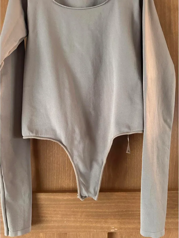 SKIMS Essential Scoop Neck Long Sleeve Bodysuit Beige Tan Women’s XXS / XS - Image 3