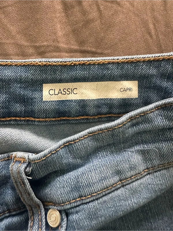 Code Bleu Classic Capri Light Blue Jeans Size 10 - Image 4