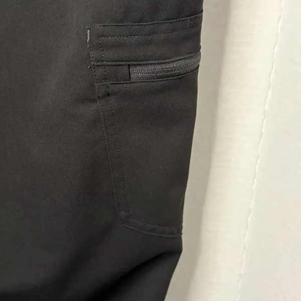 Figs Women's High Waisted Zamora Jogger Scrub Pants Black Medium - Image 7