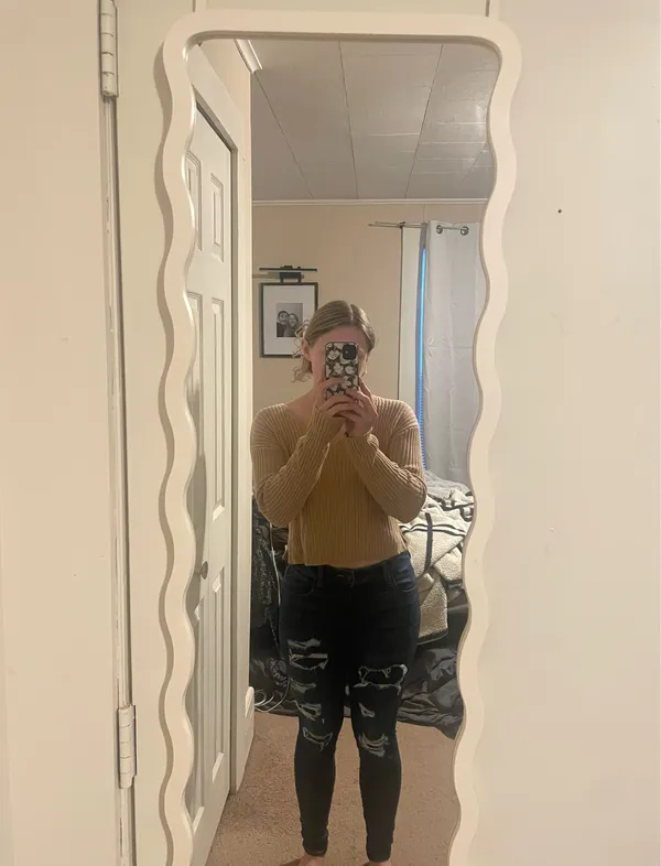 American Eagle Skinny Jeans - Image 3