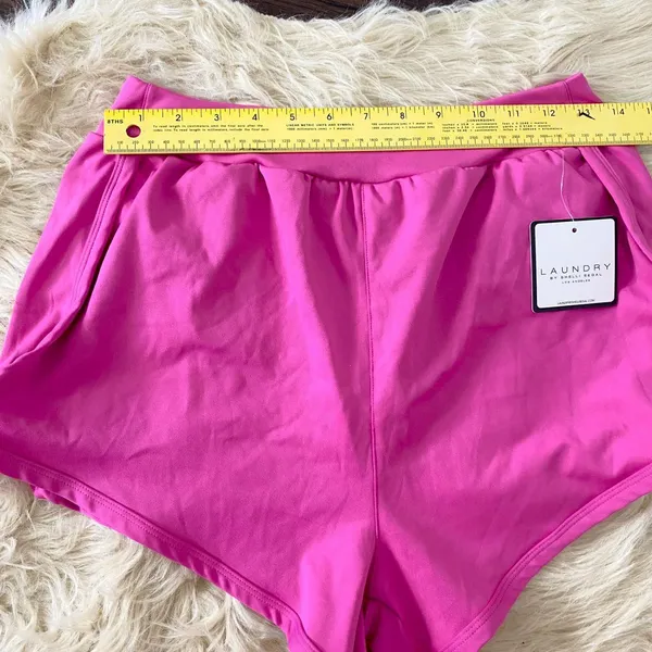 NWT Bright Pink High Rise Running Workout Shorts M Laundry by Shelli Segal - Image 5