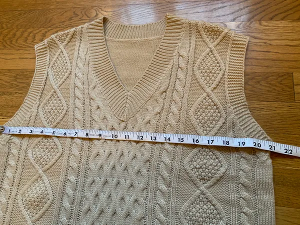 V neck long line knitted vest size M Tan Size M - Image 6