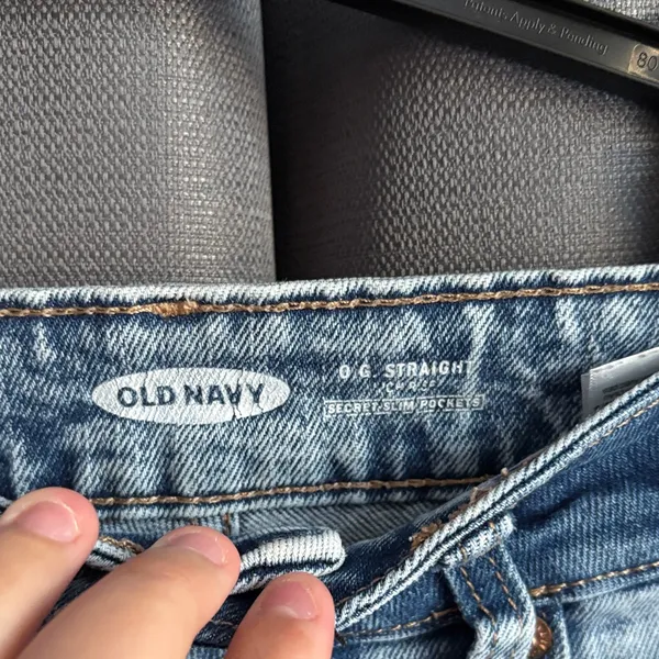 Old Navy O.G straight high-rise ripped jeans size 10 - Image 2