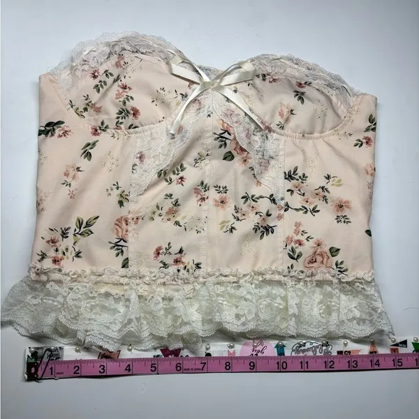 Cider Floral Lace Bustier Crop Top - Cream & Blush with ruffle lace - Image 2