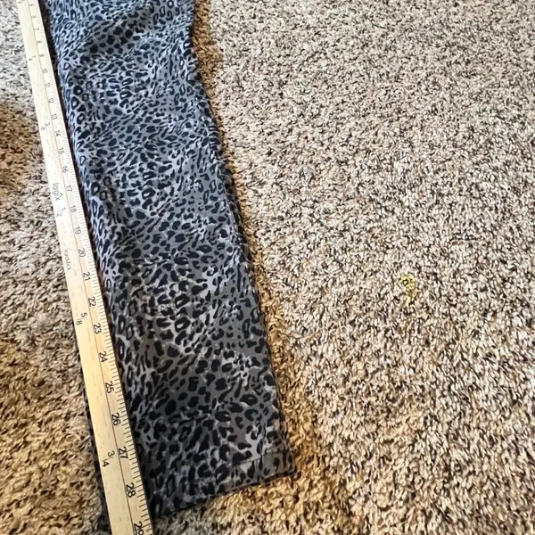 Talbots Signature Grey Black Leopard Print Slim Leg Ankle Pants Womens Size 8‎ - Image 7