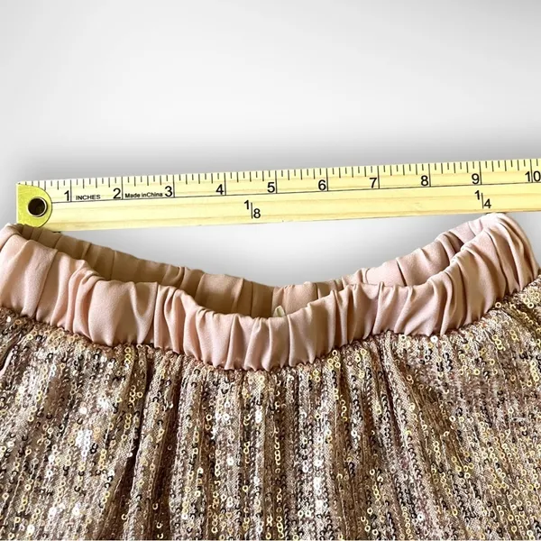 TYCHE‎ Women's Rose Gold Sequin Shorts With Pockets Small | EUC - Image 6
