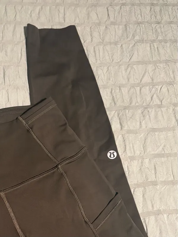 Lululemon leggings - Image 5