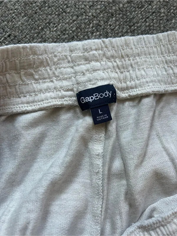 Gap Light Heather Gray/Cream Elastic Waistband Sleep Shorts | Size Large - Image 8
