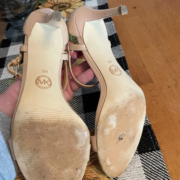 Michael Kors sandals tan patent leather - Image 6