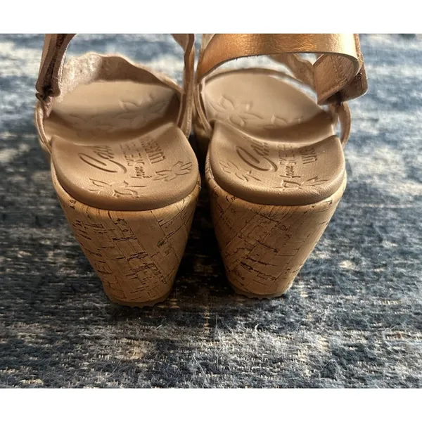 Skechers Cali Luxe Foam Sandals Women’s Size 9 Wedge Rose Gold Resort Pool NEW - Image 7