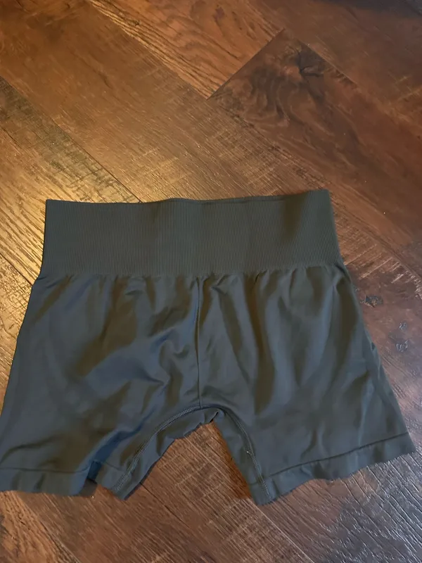 Gymshark Shorts Seamless - Image 2
