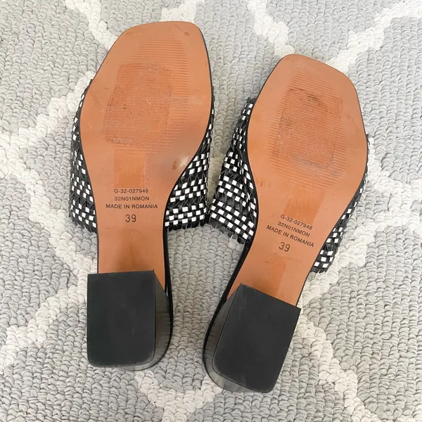 Top shop black and white weave low block heel mule sandals - Image 6