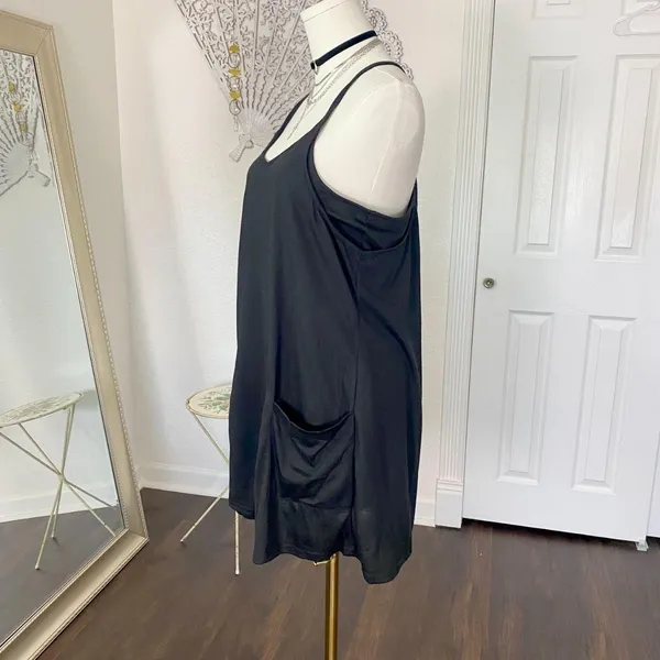 Source Unknown NWOT Black Built-in Shorts Romper Dress w Pockets Size L - Image 5