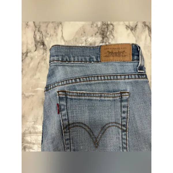 Levi's 505 distressed hem Light Wash Straight Leg Jeans size 8 casual - Image 2
