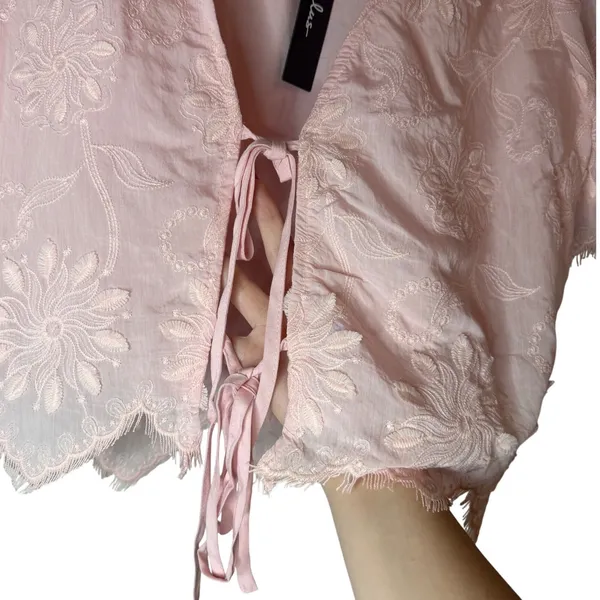 Lulus NWT Pink Floral Embroidered Tie Front Crop Top Scallop Hem Size Medium - Image 6