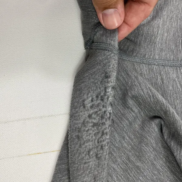 Lululemon Pants Womens 6 Gray Full Length Leggings‎ Yoga Gym Athletic Pilling - Image 6