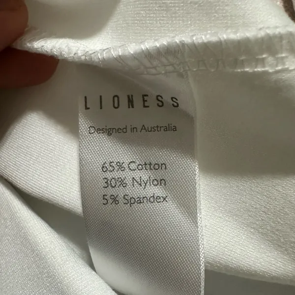 Lioness New with tags RESCUE ME PLEAT MINI SKIRT WHITE y2k style size 2 - Image 8