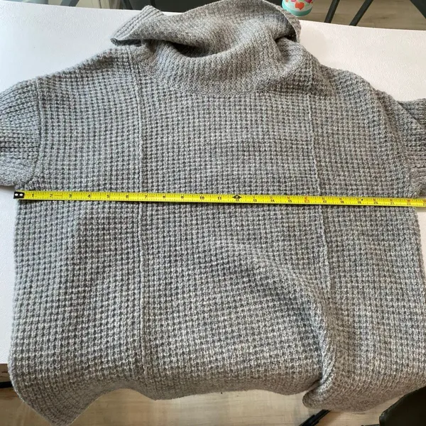 Free People Gray Waffle Knit Off Shoulder Sweater Size S Cozy Slouchy - Image 5