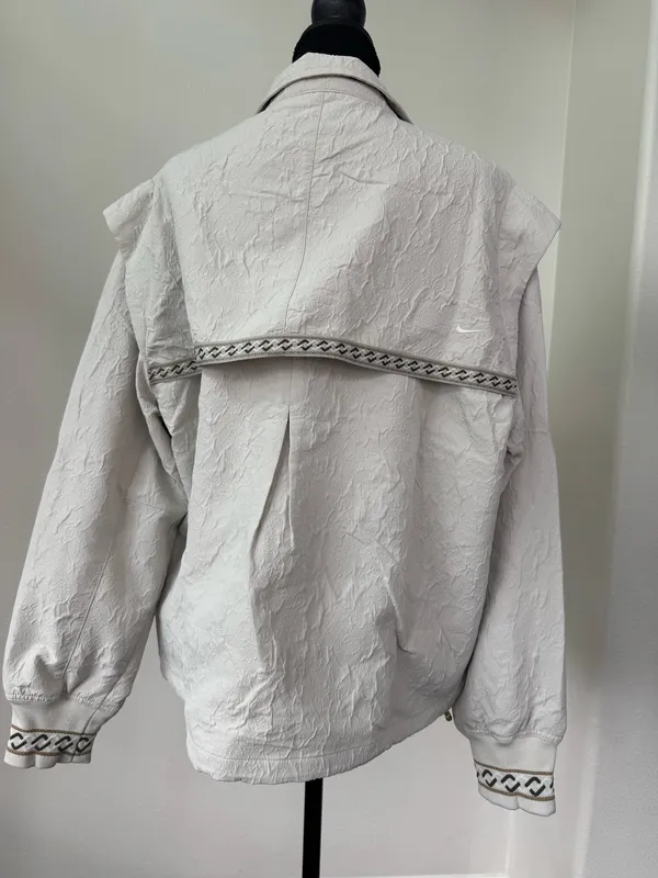 Nike NWT Women’s Oversized Textured Jacket Size S - Image 12