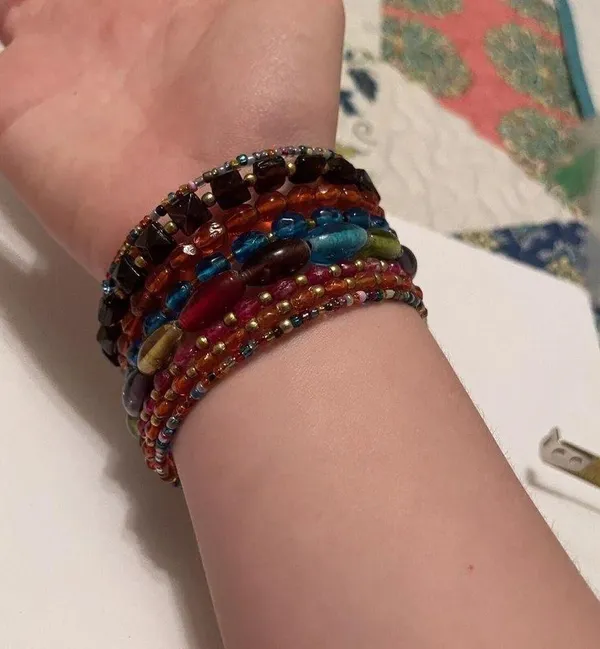Women’s Stretchy Spiral Bracelet Cuff Beaded Multi Color Glass Bead - Image 4