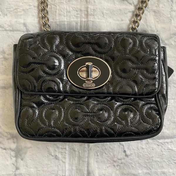 Coach mini shoulder/crossbody bag w/twist latch closure w/satin inner lining 6.5”x5” - Image 3