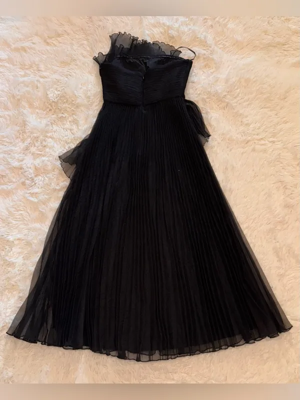 NEW Betsy & Adam Pleated Square Neck black Ball Gown Sz 4 - Image 8