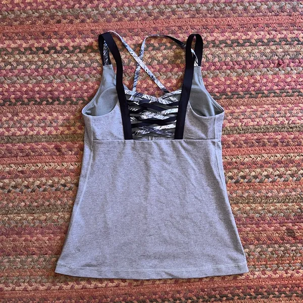 LULULEMON GREY STRAPPY BACK ATHLETIC TANK HIP LENGTH - Image 6