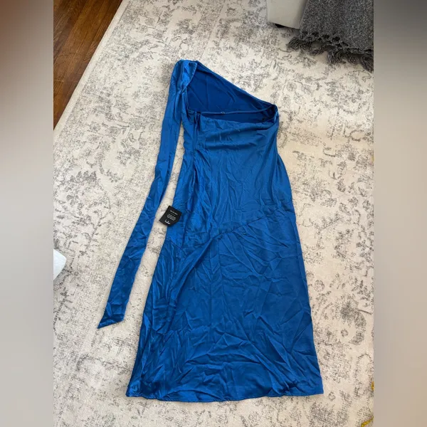 Lulus Reglan Blue Satin One-Shoulder Sash Midi Dress Size Small NWT Formal Sexy - Image 5