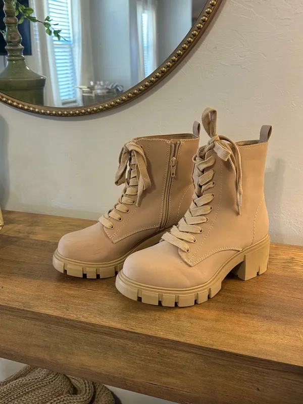 Women's Beige Lace-Up Chunky Heel Combat Boots - Image 3
