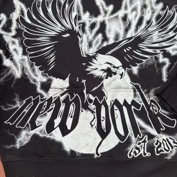 Boohoo BoohooMAN men’s graphic eagle lightening cropped boxy hoodie size M - Image 2