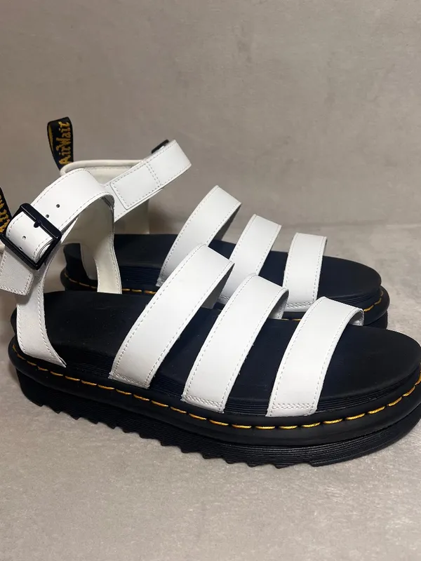 Dr. Martens Blaire White Sandals Women Sz 10 Leather Buckle Strappy Fit Summer - Image 4
