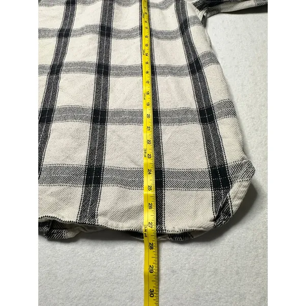 Carhartt Women’s Loose Fit Plaid Flannel Shacket Cream Black Small | Heavyweight - Image 7