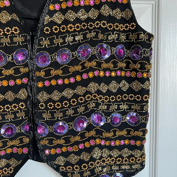 Vintage Niteline Della Sequin Beaded Notched Vest Top Glam size M Silk - Image 5
