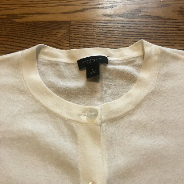 Ann Taylor Factory Cardigan Ivory 100% Cotton - Image 3