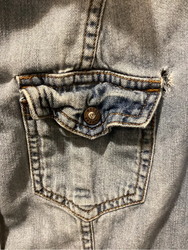 Guess Denim Blue Jacket with Tan Label - Image 3