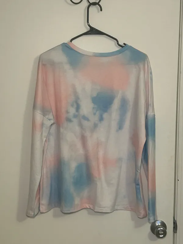 Pink and Blue Sweatshirt Size XL - Image 2