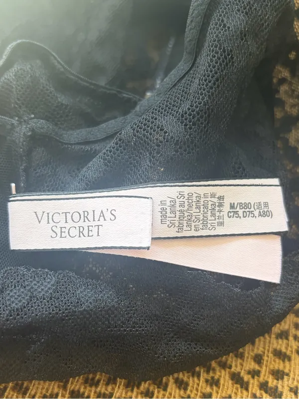 Victoria’s Secret Black Lace Bralette - Image 3