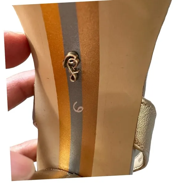 Sam Edelman women's size 6 strappy gold sandal - Image 7