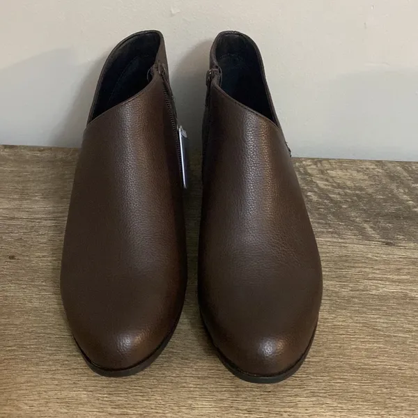No Boundaries AEROSOLES New! Women’s brown comfort ankle boots size 9 - Image 2
