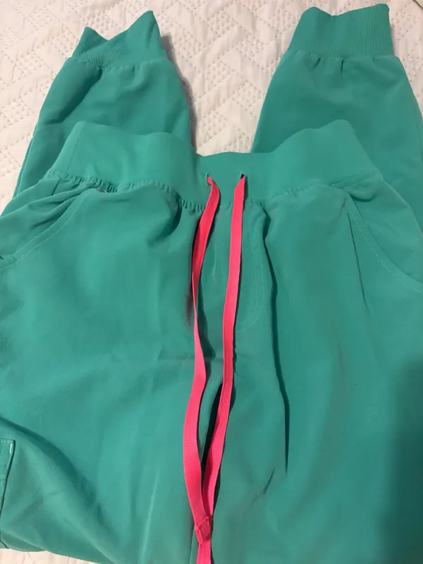 Surgical Green FIGS Set - Image 4