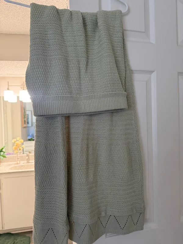SheIn Knit long skirt olive green Small - Image 3