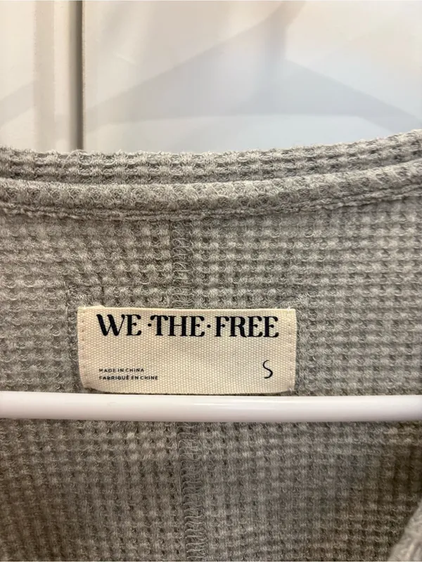 We the Free by Free People All In Cuff Knit Top Size Small - Image 2