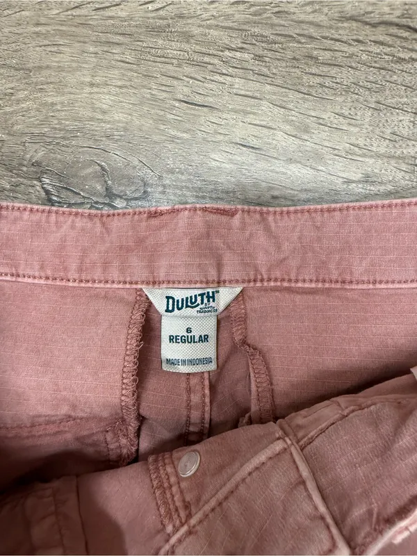 Duluth Trading Co Pink Wide Leg Pants with Button Fly size 6 - Image 3